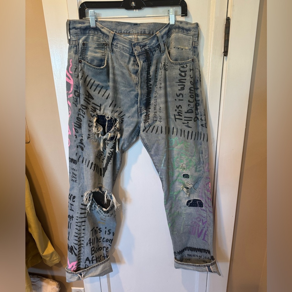 Distressed Blue Jeans, Levi’s 501
Hand painted. Bought in NY. No vulgar words.